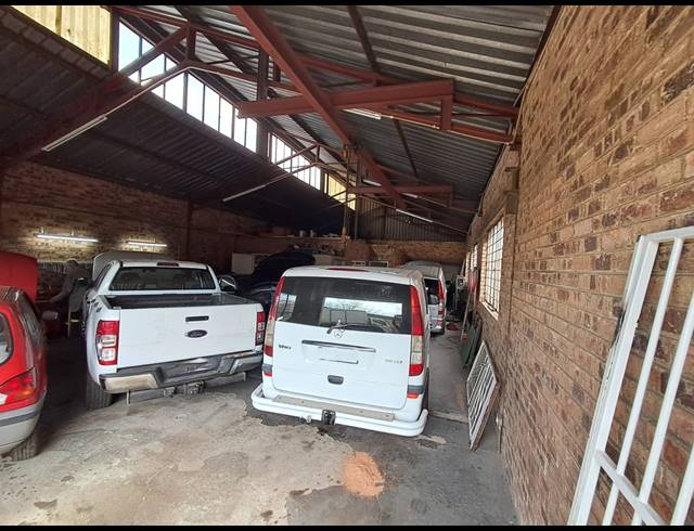 168M² WORKSHOP FOR SALE IN DUNCANVILLE